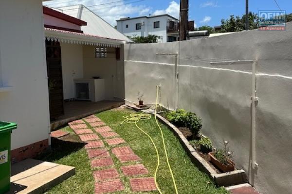 Charmante maison F4 meublée à Terre-Sainte Proche CHU