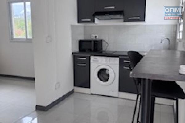 A louer ce jolie appartement de type F1 Meublé sur le hauteurs de bois de nèfles Sainte Clotilde