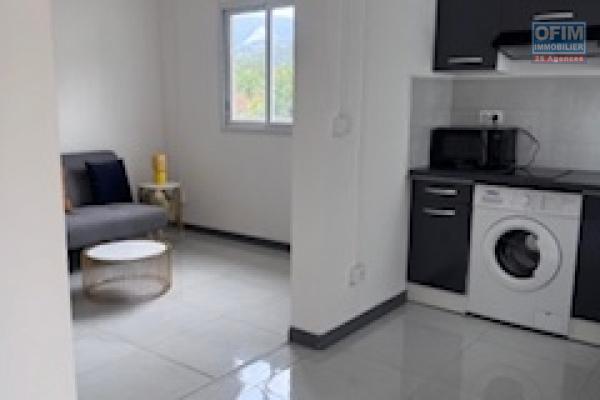 A louer ce jolie appartement de type F1 Meublé sur le hauteurs de bois de nèfles Sainte Clotilde