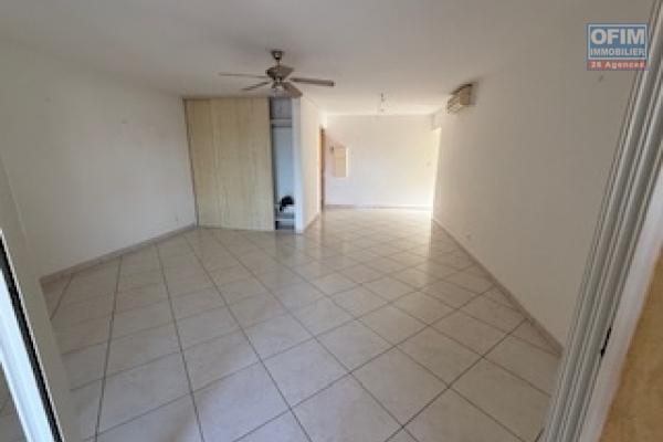 À vendre Appartement F3/F4 en rez-de- jardin avec vue mer