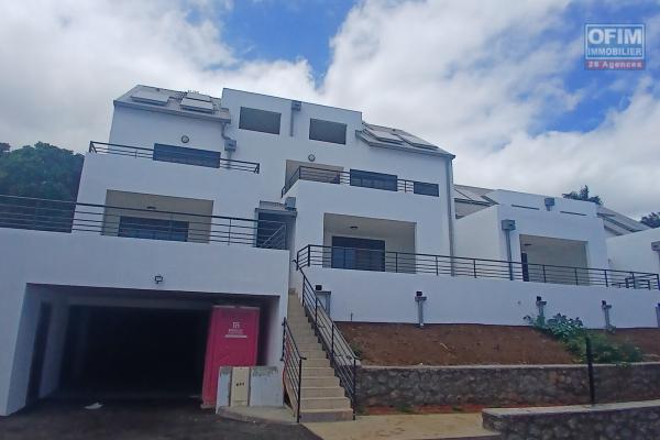 A LOUER appartement NEUF de type studio/ F1 sur Saint-Paul à 439,38 Euros!!