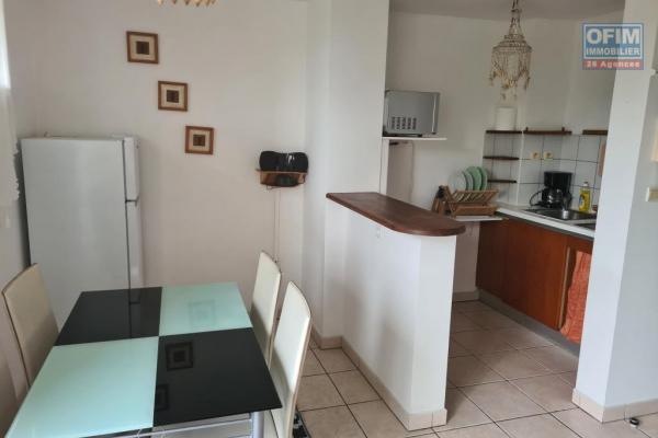 A louer joli appartement F2 MEUBLE duplex au Tampon proche centre ville