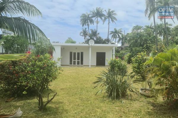 MAISON F4, GRAND JARDIN, PROXIMITÉ DU COLLÉGE