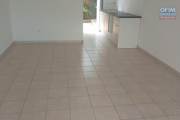 A LOUER STUDIO EN REZ DE JARDIN DE 36 M2 DE SURFACE A LA SALINE LES BAINS