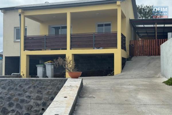 A louer charmante villa de type F4 Piton Hyacinthe la Plaine des Cafres