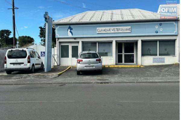 GRAND LOCAL COMMERCIAL/ PROFESSIONNEL PROXIMITÉ  DU CENTRE VILLE