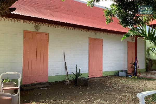 a louer très belle case créole