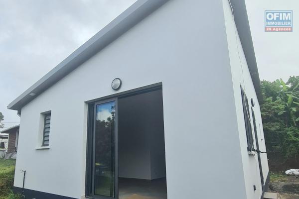 MAISON NEUVE AVEC 3 CHAMBRES, CUISINE ÉQUIPÉE, SITUÉE SUR COMMUNE CARRON/ STE SUZANNE