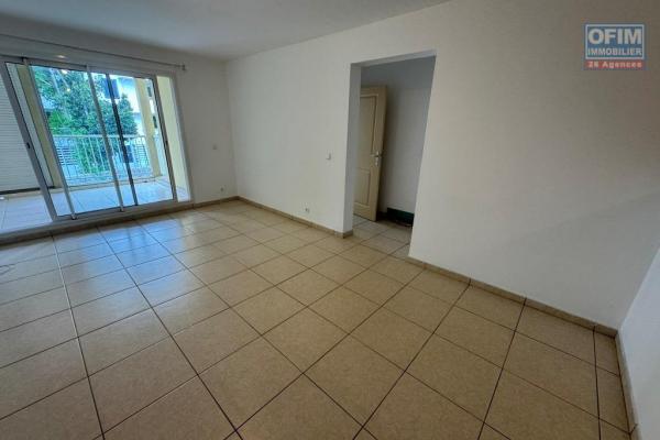 A louer joli appartement de type F3 d'environ 56 m² le Tampon proche centre ville