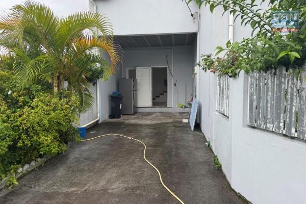 A louer joli appartement avec jardin dans villa secteur Trois Mares