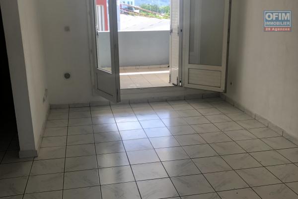 A louer appartement T2 a saint - clotilde