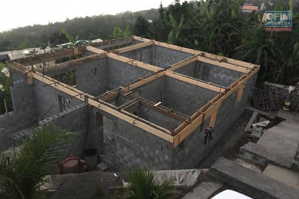 A VENDRE TERRAIN LA CHALOUPE SAINT LEU