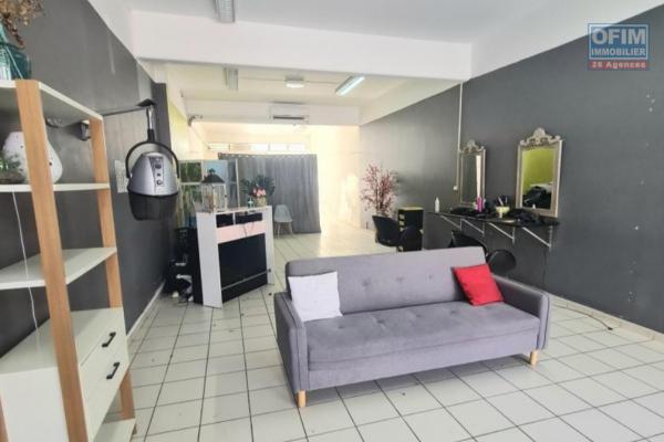 A LOUER - LOCAL COMMERCIAL/ PROFESSIONNEL 80 m2 - CENTRE VILLE STE MARIE