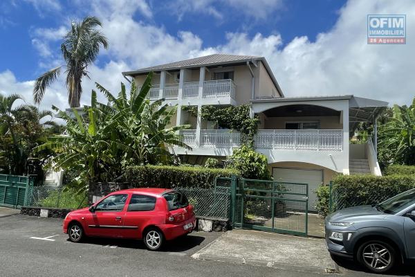 &Agrave; VENDRE &ndash; Maison F6 de 144 m&sup2; &ndash; BOIS DE N&Egrave;FLES SAINTE-CLOTILDE