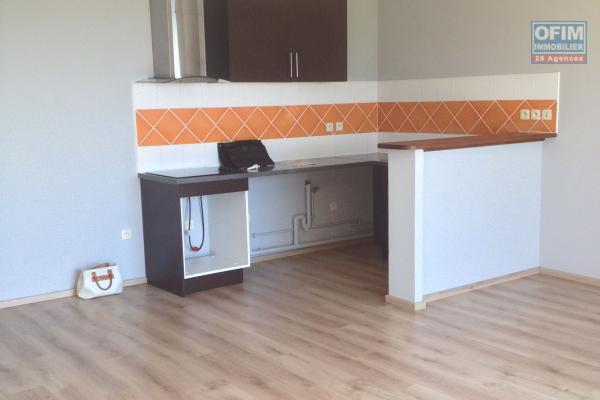 A LOUER - APPT T2 - SAINTE CLOTILDE