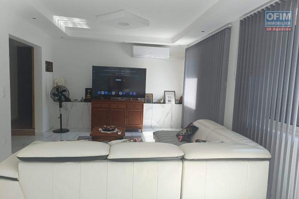A vendre charmante villa 2 chambres entièrement rénovée à L' Entre deux