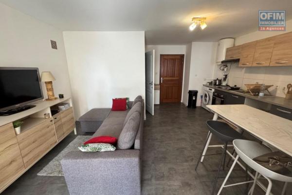 A louer joli F2 MEUBLE avec jardinet et belle terrasse le Tampon