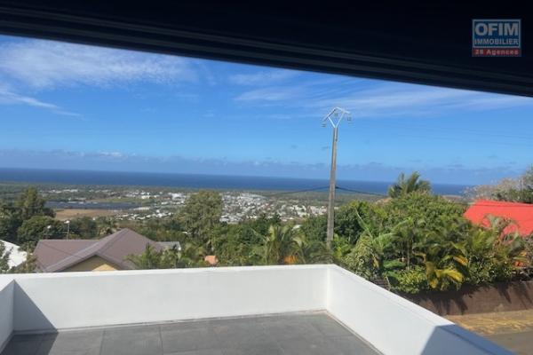 A Louer Villa de type F4 abris voiture avec une belle vue.