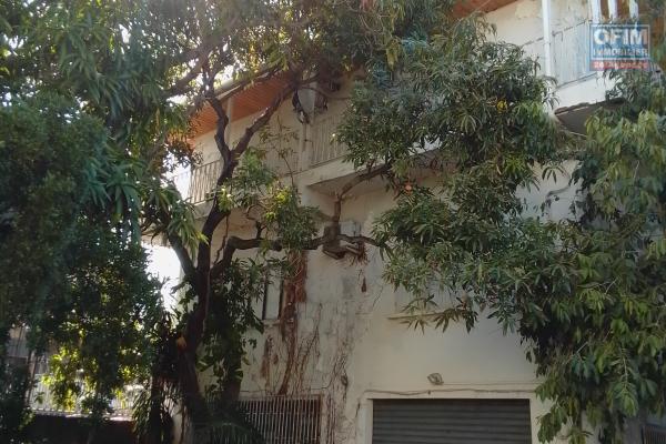 Maison avec sous sol sur deux niveaux à 5 mn de la plage