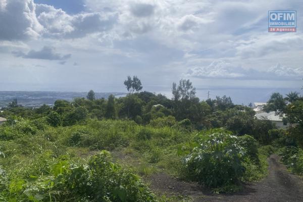 Vend magnifique Terrain plat vue mer &agrave; la Possession-Ravine &agrave; Malheur ( environ 400 d'altitude).