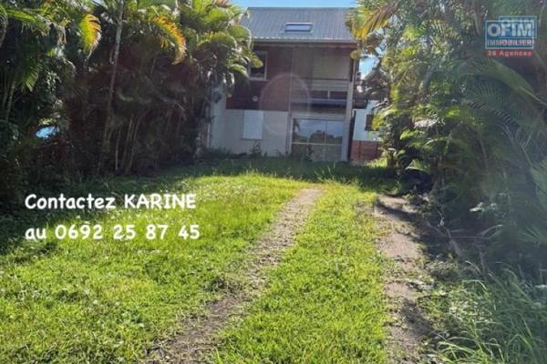 A vendre &agrave; La Montagne maison T5 avec jardin, mitoyenne d'un cot&eacute;, au calme d'une impasse