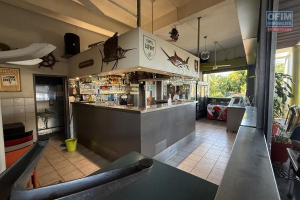 A Vendre -Fonds de Commerce Bar Licence IV/ Restaurant de 160m2