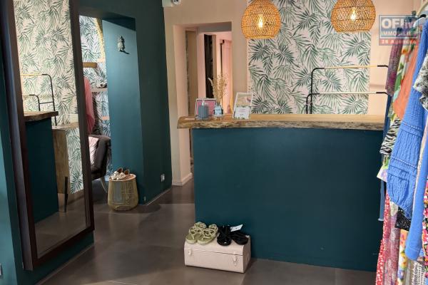  Local commercial &agrave; louer &ndash; Centre-ville de Saint-Denis (Carr&eacute; d'Or)