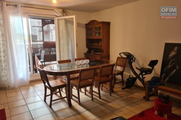 A louer joli appartement F2 MEUBLE au centre ville du Tampon