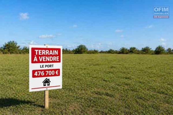 &Agrave; vendre terrain   de 580m2 rare en centre ville du Port