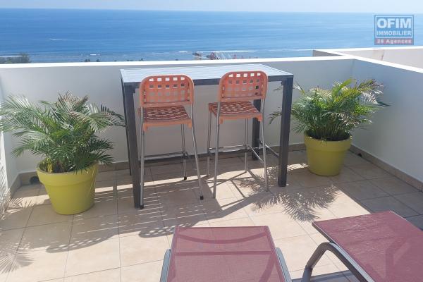 A louer  &agrave; St Leu appartement T2 avec vue mer panoramique