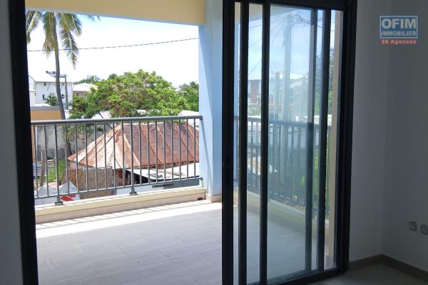 A louer appartement F4 neuf sur le Port