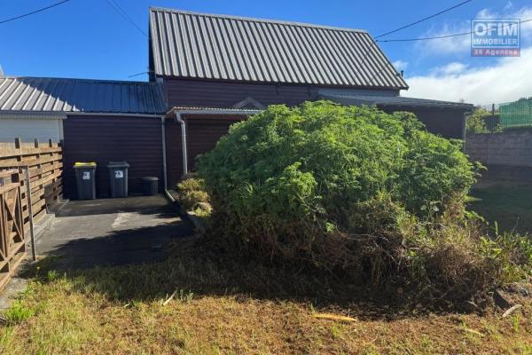 A louer charmante villa tout en bois de type F4 - secteur Bois Court