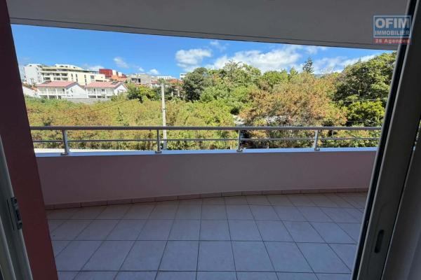 A vendre -Appartemnt T3 de 51 m2 avec varangue et parking fermé - Secteur Sainte-Clotilde