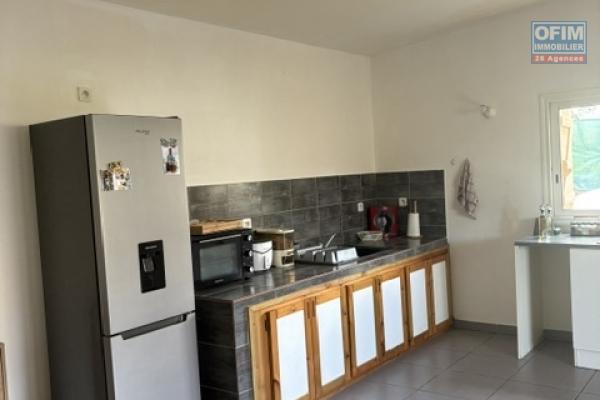 A LOUER Maison de type F2 sur SAINT-GILLES LES HAUTS à 700 euros!!