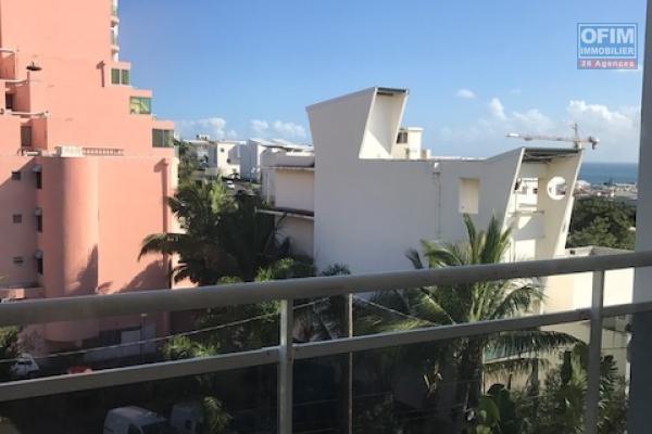 A louer appartement F1 sur la résidence PROXIMA à Sainte Clotilde.