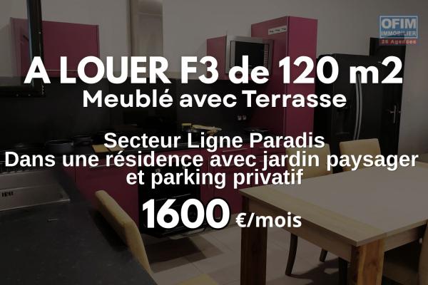 À louer | Magnifique F3 meublé de 120 m² avec grande terrasse dans un écrin de verdure à Saint-Pierre Ligne Paradis