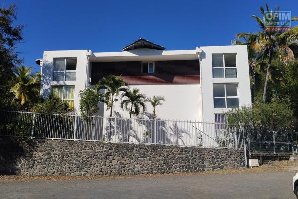 A vendre - Boucan - T3 Varangue vue mer + Studio indépendant - 578947 euros