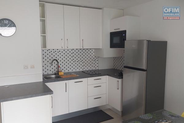 A louer bel appartement meublé refait à neuf à St Leu Stella