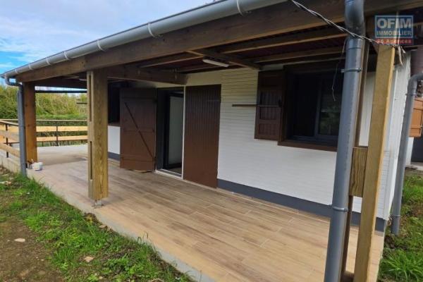 A louer villa entièrement rénovée avec grands espaces extérieurs