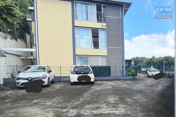 A vendre  immeuble de 6 appartements sur Sainte Suzanne