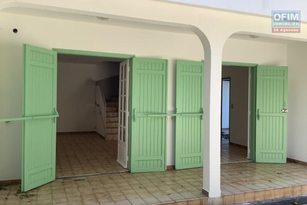 A louer maison f4 a,la riviere saint louis