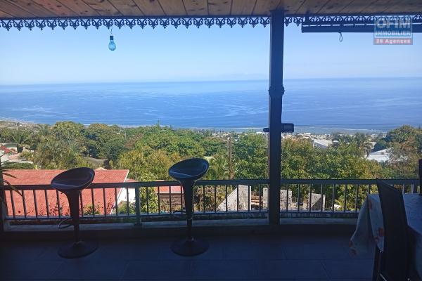 A VENDRE MAISON F3 DE PLAIN PIED DE 174 M2 DE SURFACE AVEC VUE MER A L'ETANG ST LEU