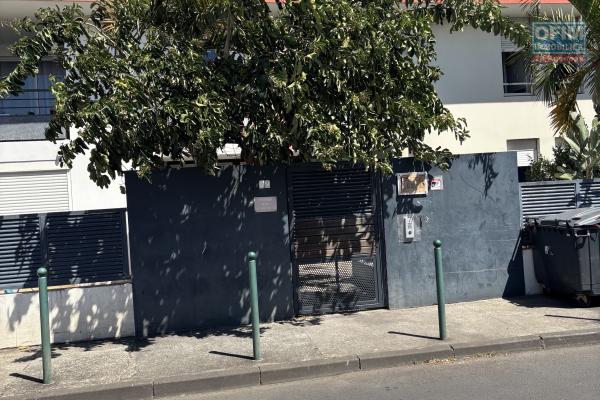 À LOUER – STUDIO À SAINT-DENIS