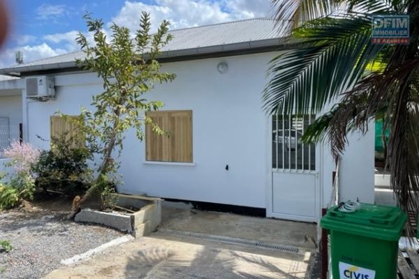 À louer charmante villa F3 avec jardin à Saint-Louis