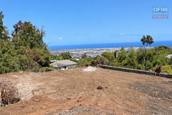A VENDRE BEAU TERRAIN OPPORTUNITE RARE A SAISIR! RAVINE A MALHEUR AVEC BELLE VUE MER.