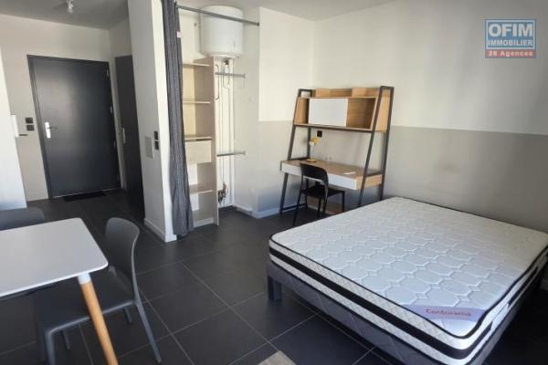 A louer studio neuf, MEUBLE ET EQUIPE, haut de gamme le Tampon centre ville