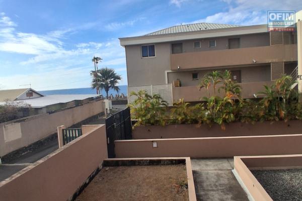 A LOUER bel appartement F2 vue mer à LA POSSESSION