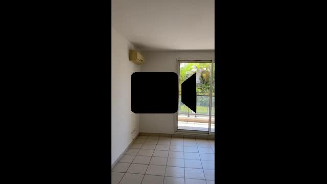 A vendre bel appartement T3 avec terrasse et parking à Saint Denis - proche du Jardin de l'Etat - Résidence le Flamboyant