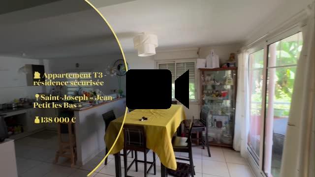 A vendre ce bel et grand appartement de type F3 avec vue mer, terrasse et parking