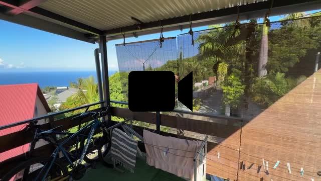 Bel appartement T3 en RDC avec magnifique vue mer et montagne proche centre ville